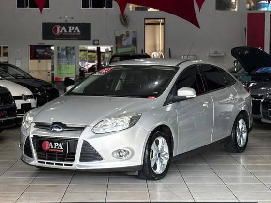 FORD FOCUS 2.0 SE 16V FLEX 4P POWERSHIFT